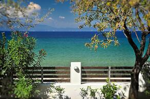 Balconies on Sea - The Garden Apartment