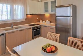 Balconies on Sea - The Garden Apartment