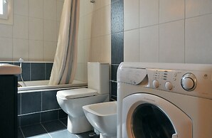 Balconies on Sea - The Garden Apartment