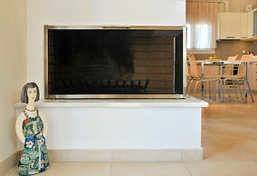 Balconies on Sea - The Garden Apartment