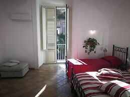 Spanish Palace Rooms, Apartment & Terrace