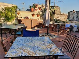 Spanish Palace Rooms, Apartment & Terrace