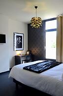 Rock Lobster City Lodge