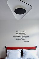 Rock Lobster City Lodge