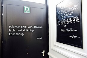 Rock Lobster City Lodge