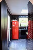 Rock Lobster City Lodge