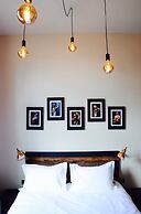 Rock Lobster City Lodge