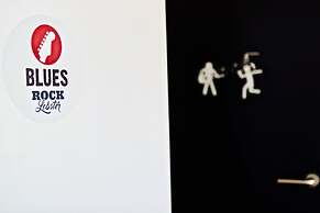 Rock Lobster City Lodge