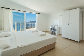 Villa Biba 2 by Lycia Collections