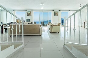 Villa Biba 2 by Lycia Collections