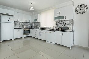 Villa Biba 2 by Lycia Collections