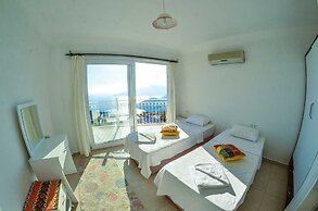 Villa Zumrut 4 by Lycia Collections