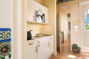 CH Apartments Rooftop Terrace