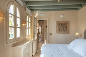 CH Apartments Rooftop Terrace