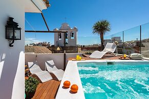 CH Apartments Rooftop Terrace