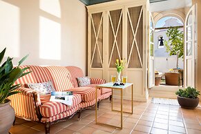 CH Apartments Rooftop Terrace