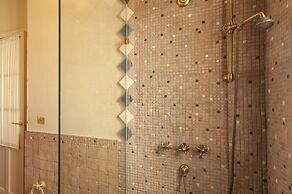 CH Apartments Rooftop Terrace