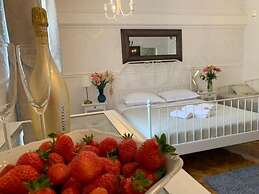 Mama's and Papa's Luxury Rooms