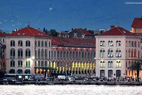 Mama's and Papa's Luxury Rooms