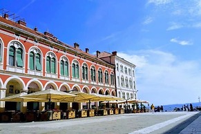 Mama's and Papa's Luxury Rooms