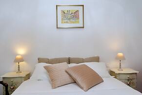 Pellegrino - WR Apartments