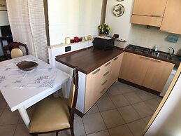 Porta Camollia Apartment