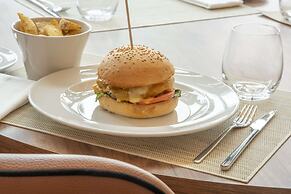 NH Hotel Porto Jardim