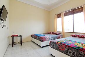 Villa Penginapan Purnama