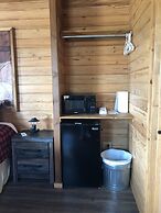 The Silver Spur Resort - Campsite