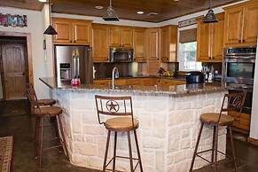 The Silver Spur Resort - Campsite