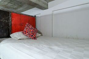 Base Guesthouse and Hostel