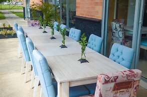 Llanogrande Airport by Bernalo Hotels