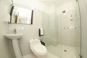 Llanogrande Airport by Bernalo Hotels