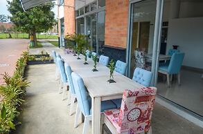 Llanogrande Airport by Bernalo Hotels