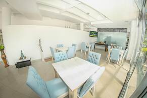 Llanogrande Airport by Bernalo Hotels