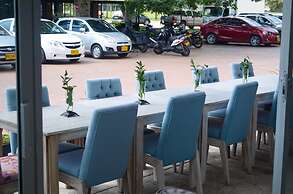 Llanogrande Airport by Bernalo Hotels