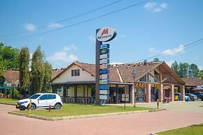 Llanogrande Airport by Bernalo Hotels