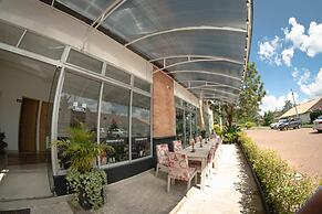 Llanogrande Airport by Bernalo Hotels