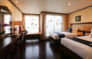 Indochine Lan Ha Bay