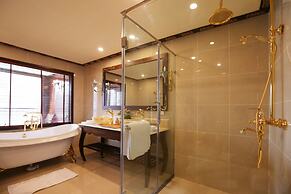 Indochine Lan Ha Bay