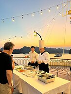 Indochine Lan Ha Bay