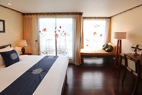 Indochine Lan Ha Bay