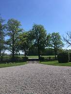 Hagbackens Gård Bed & Breakfast