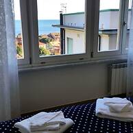 Stunning Sea view Apartment