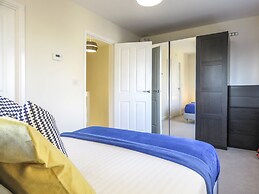 Tudors eSuites Birmingham Townhouse Private Garden Free Parking