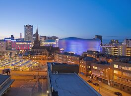 Tudors eSuites Birmingham Townhouse Private Garden Free Parking