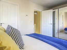 Tudors eSuites Birmingham Townhouse Private Garden Free Parking