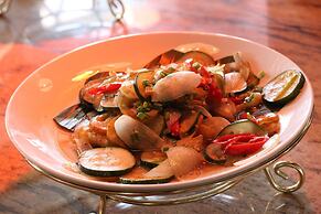 My Son Heritage Resort And Spa