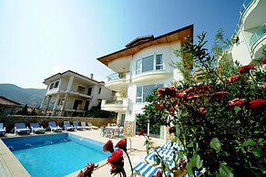 Emre Cemre Vilları 1