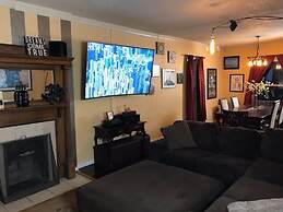 Cannabis Castle Historic Home in Baker District